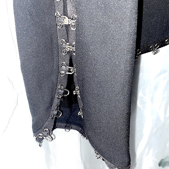 NWT CACHE BLK TUXEDO LINE HOOK&EYE JACKET SZ 4 & 0 - Picture 4 of 10